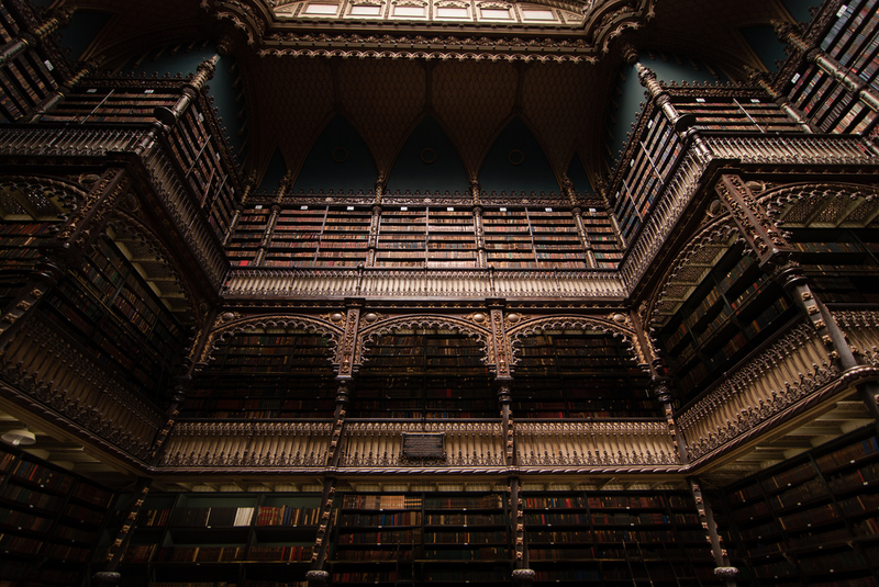 Illustration for article titled Its Friday. Lets Just Gawk at This Beautiful Library